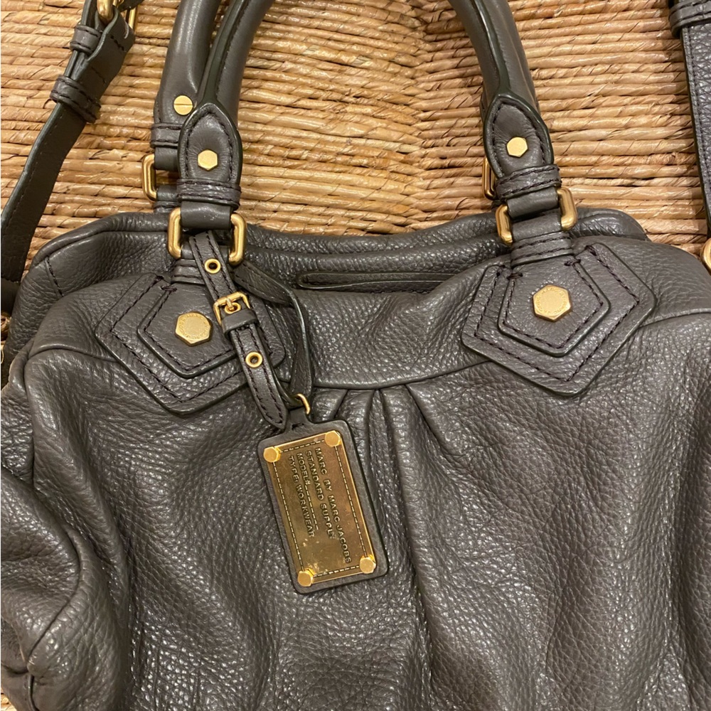 Perfect fall Marc Jacobs bag - Picture 2 of 3